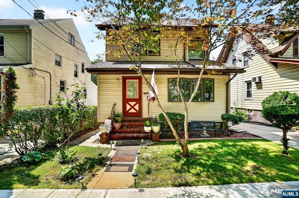 Property Photo:  90 7th Street  NJ 07660 