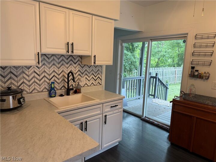 Property Photo:  675 Oxford Avenue  OH 44310 