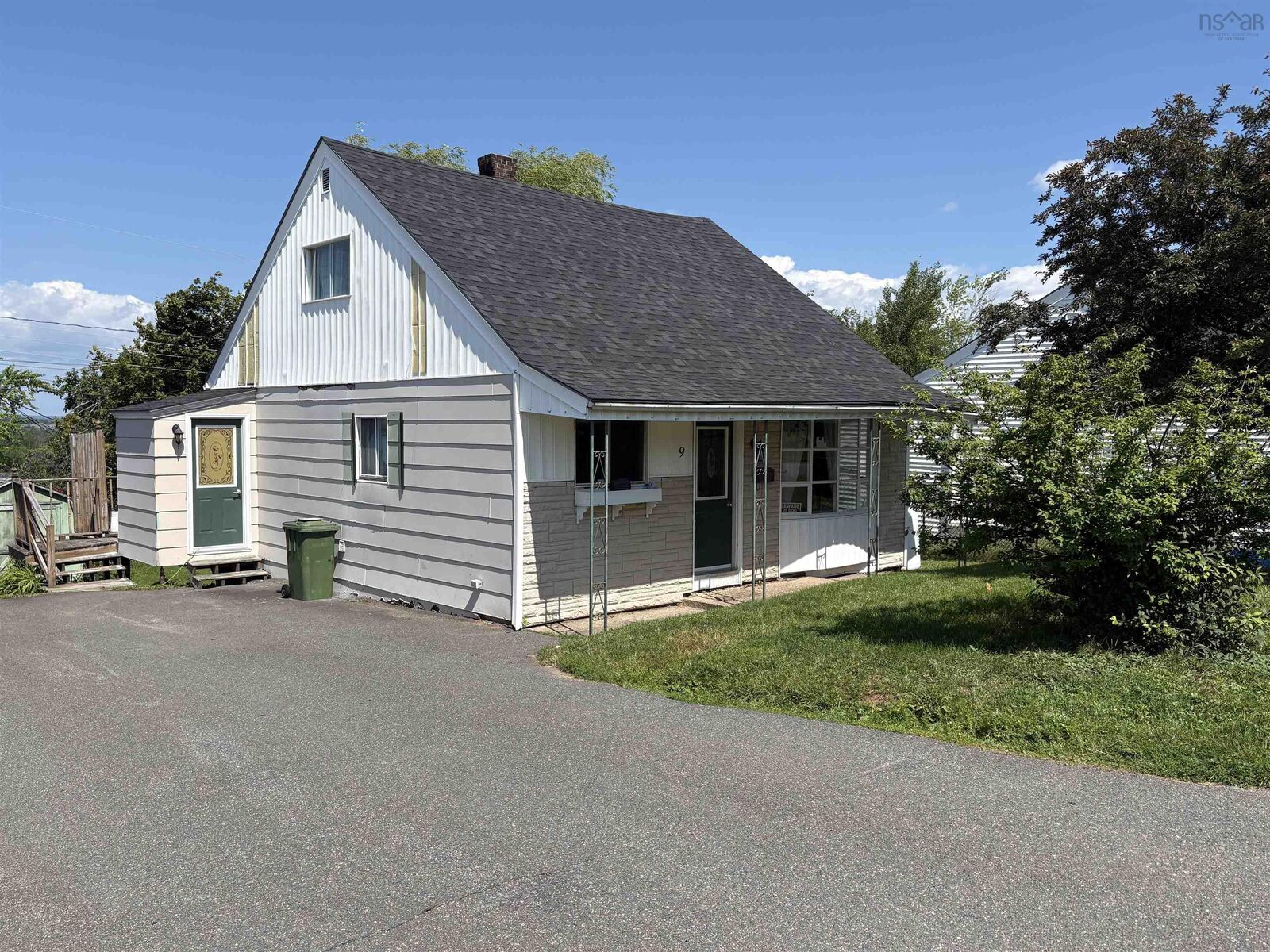 Property Photo: 9 Maclaren Avenue NS B2H 3N3