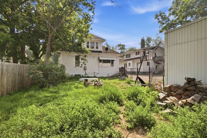 Property Photo:  711 N 7th Street  MN 56401 