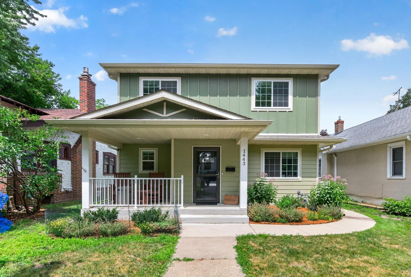 Property Photo:  1443 Jefferson Avenue  MN 55105 