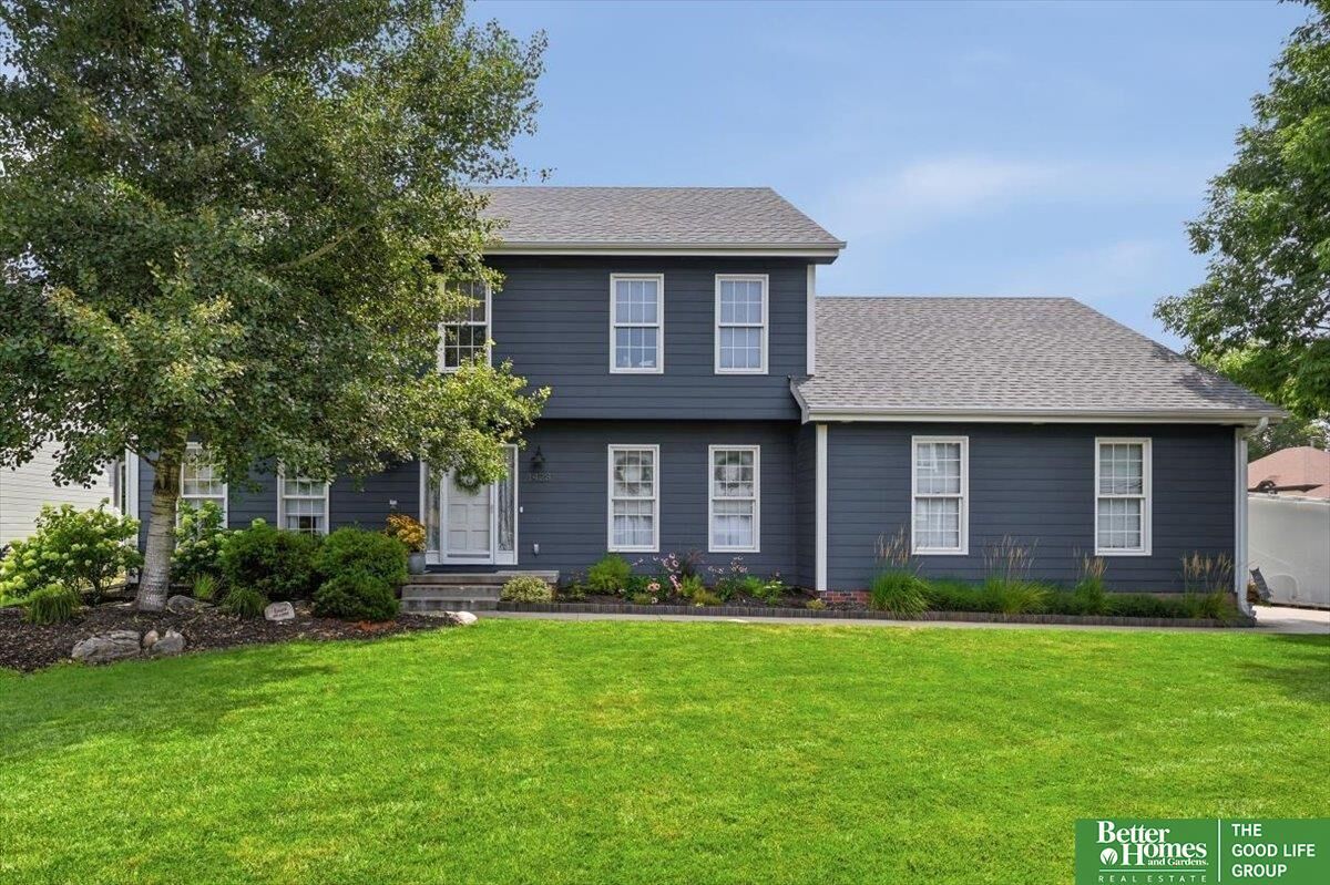 Property Photo:  1423 S 218th Street  NE 68022 