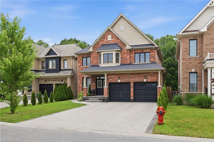 Property Photo:  7979 Buckeye Crescent  ON L2H 0N9 