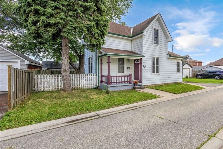 Property Photo:  10 Bishop Street  ON N3S 1L9 