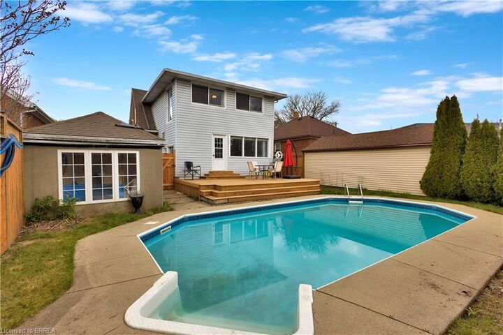 Property Photo: 371 Ottawa Street S ON N2M 3P3
