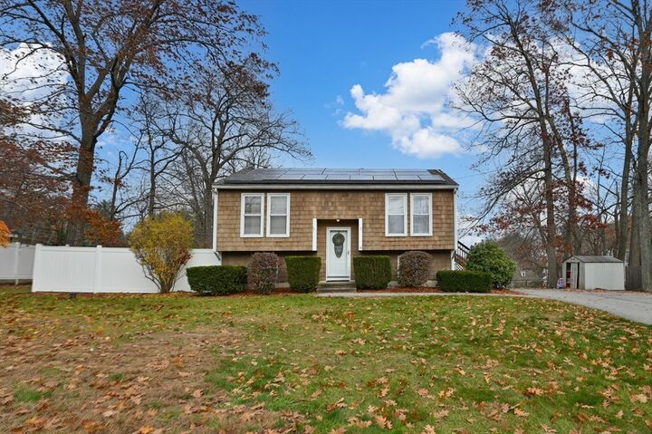 Property Photo:  14 Malvern Ave  MA 01879 
