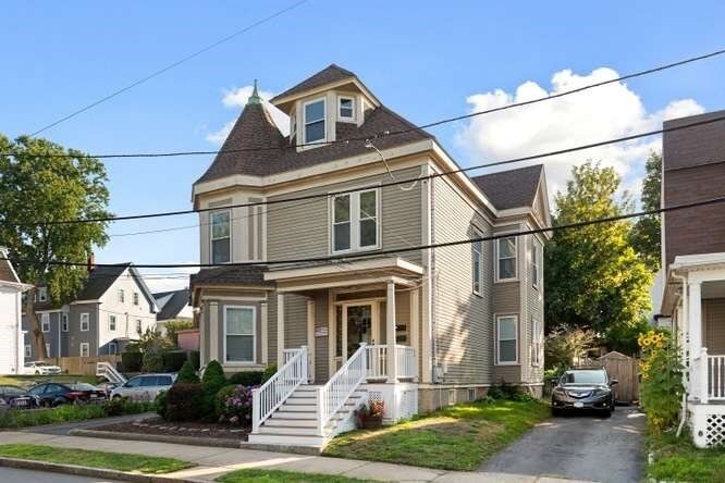 Property Photo:  52 Eastern Ave  MA 01902 
