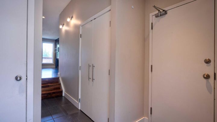 Property Photo:  2323 Oakmoor Drive SW 14  AB T2V 4T2 