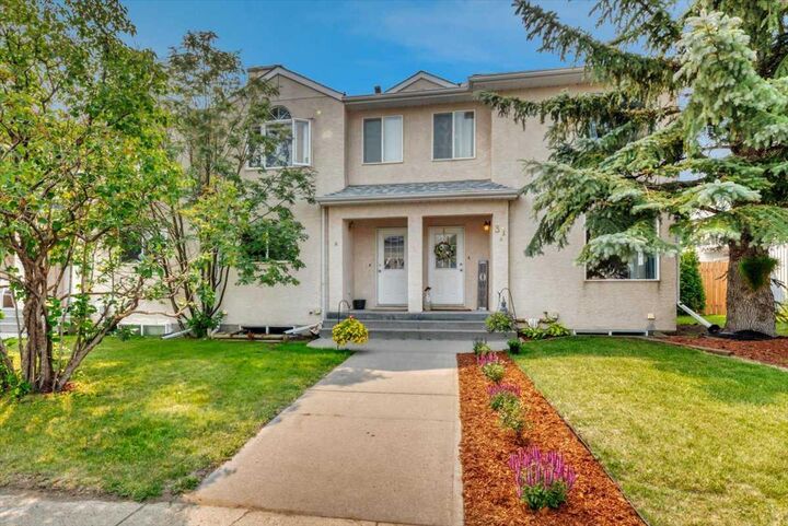 Property Photo: 31A Green Meadow Crescent AB T1P 1H4