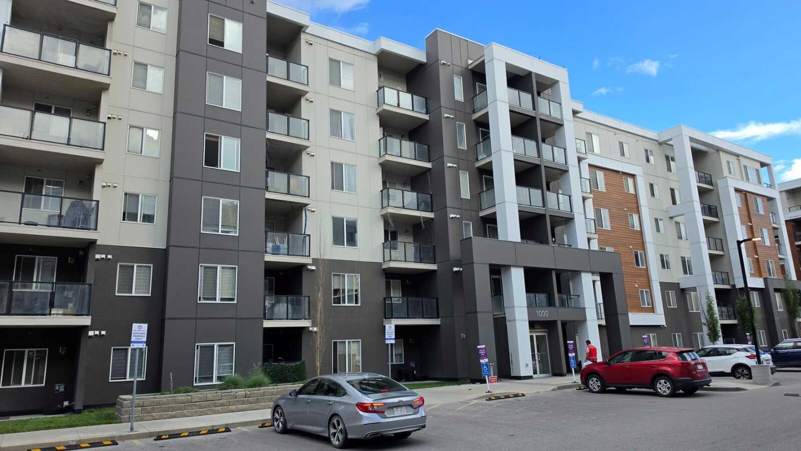 Property Photo: 4641 128 Avenue NE 1609 AB T3N 1T4