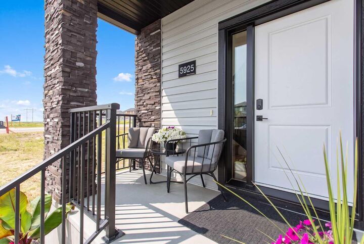 Property Photo:  5925 Panorama Drive  AB T4M 0N9 