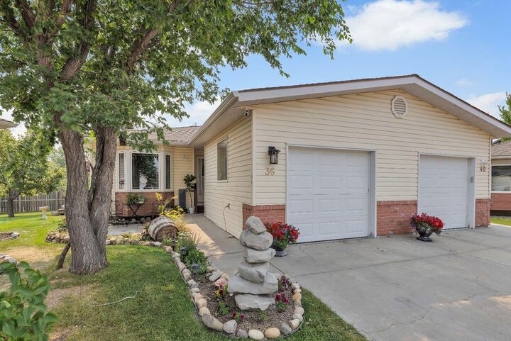 36 Dovista Court SE — photo 1
