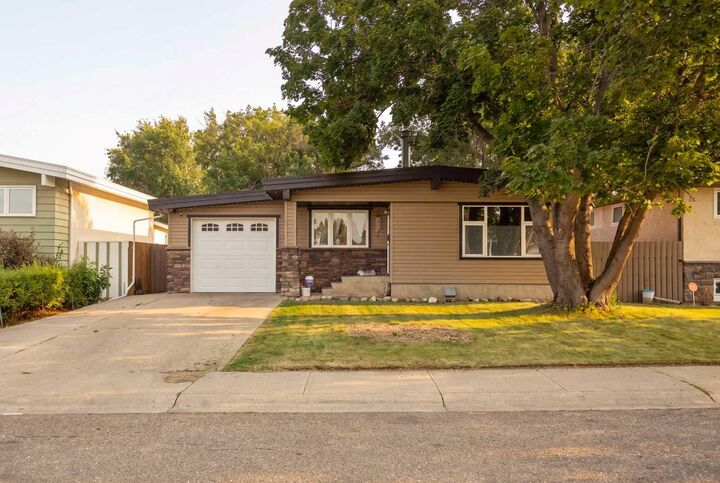 2610 11 Avenue N — photo 1