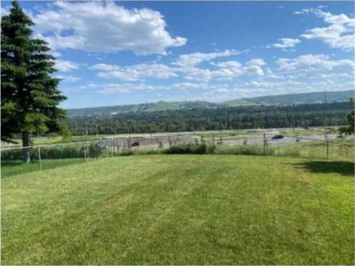 Property Photo: 78 Scimitar View NW AB T3L 2B5