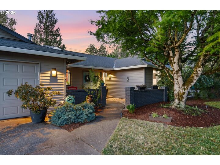 Property Photo:  14705 NW Ridgetop Ct  OR 97006 
