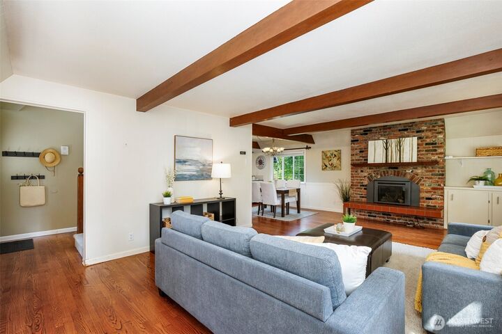 Property Photo: 23200 19th Avenue SE WA 98021