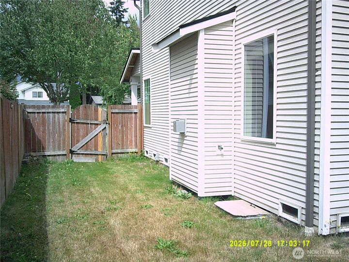 Property Photo:  6110  209th Street NE 3  WA 98223 