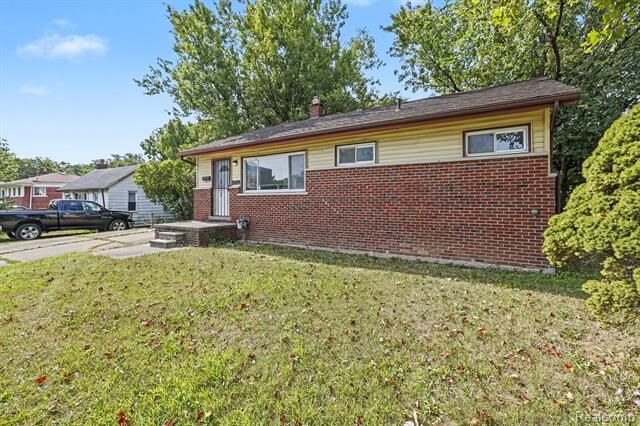 Property Photo:  28507 Avondale Street  MI 48141 
