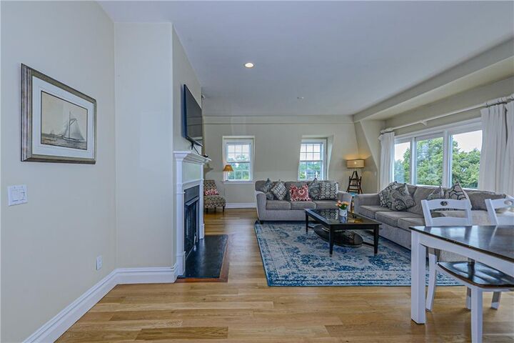 Property Photo:  106 William Street 2  RI 02840 