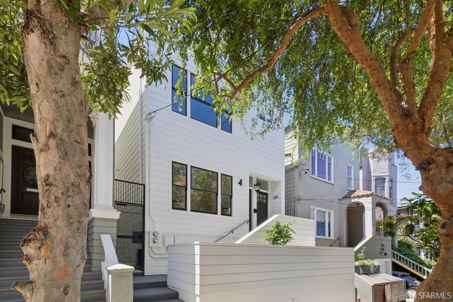 Property Photo: 280 Fair Oaks Street CA 94110