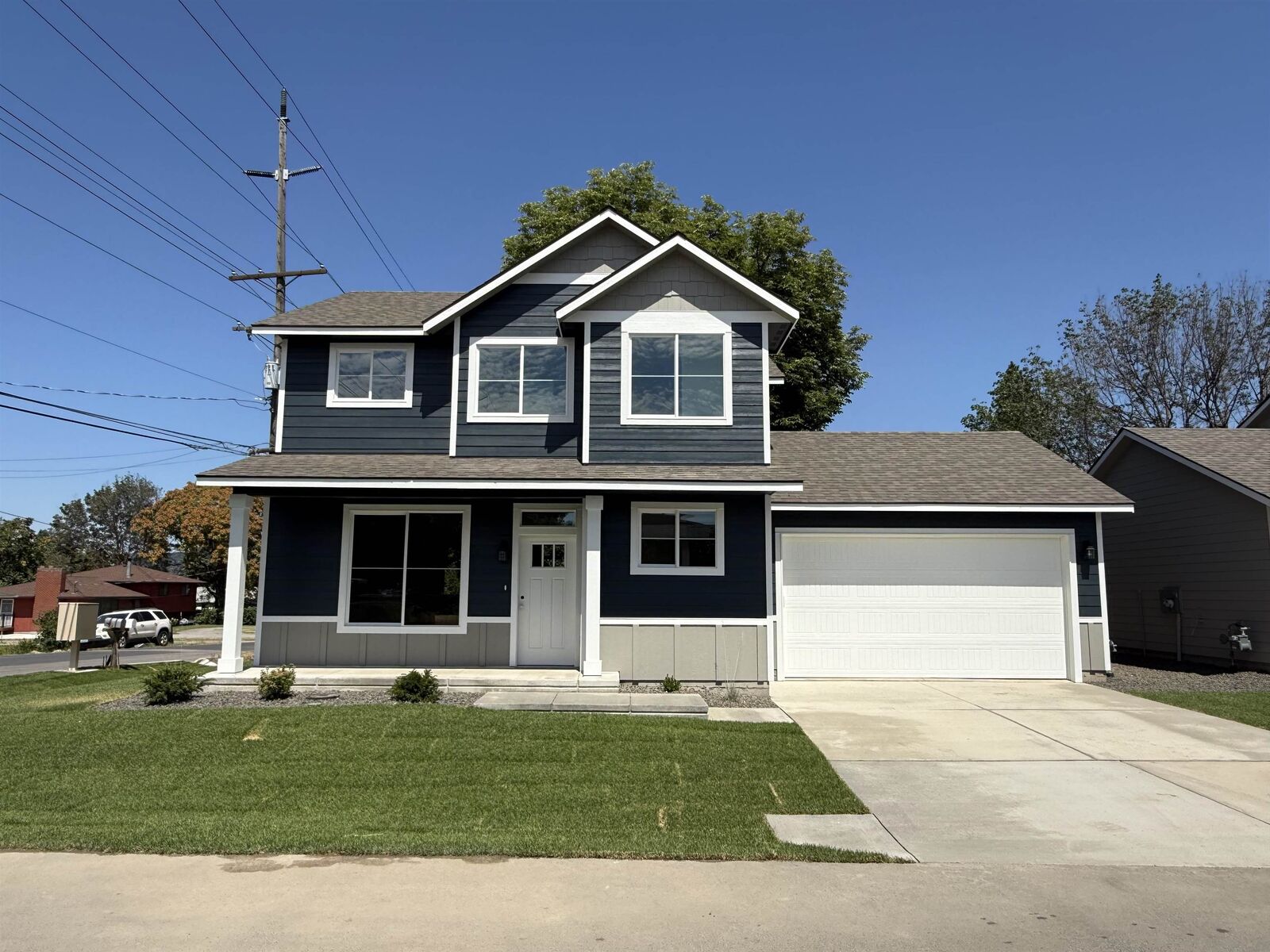 Property Photo: 9503 E Michielli Ln WA 99206