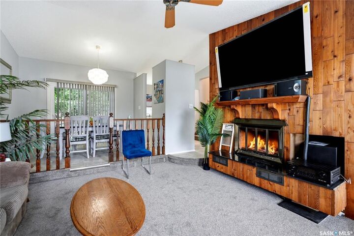 Property Photo:  130 Flavelle Crescent  SK S7L 6L2 
