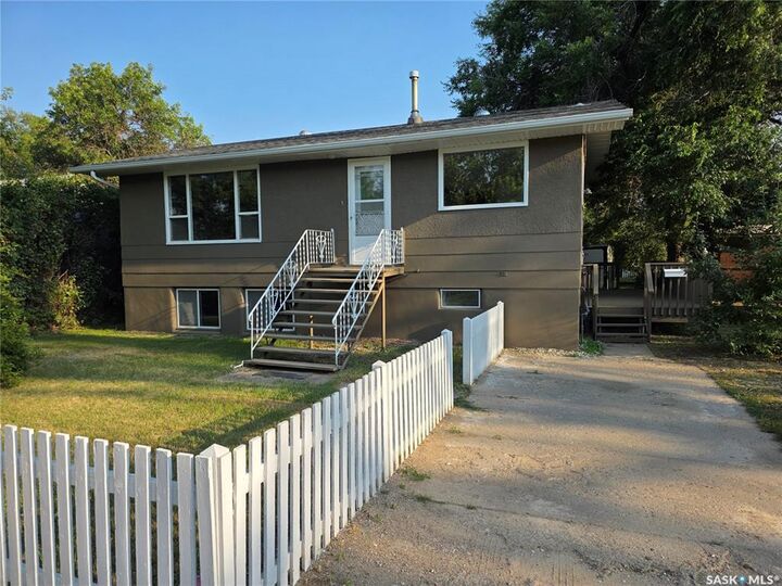 1422 Crawford Avenue — photo 1
