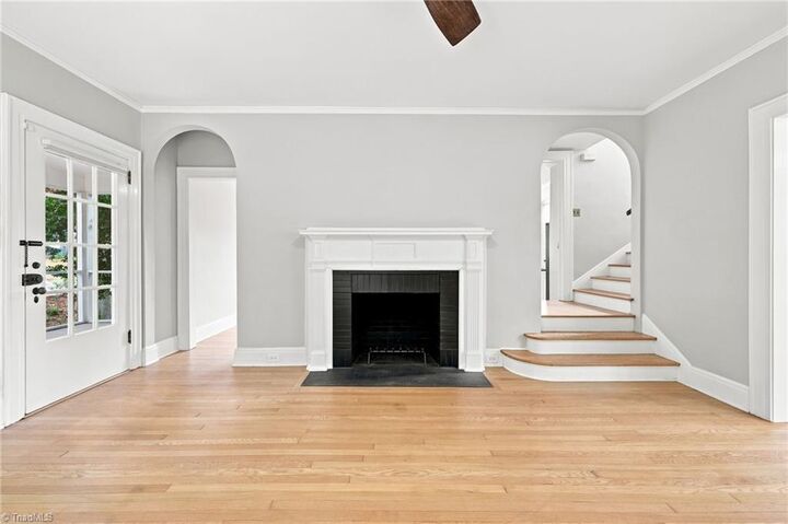Property Photo:  901 Fairmont Street  NC 27401 