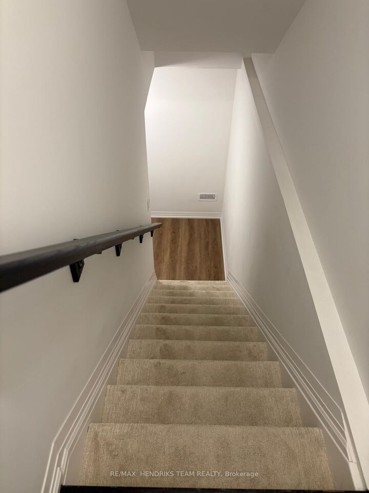 Property Photo:  146 Bur Oak Drive Basement Unit Only  ON L2V 0L7 