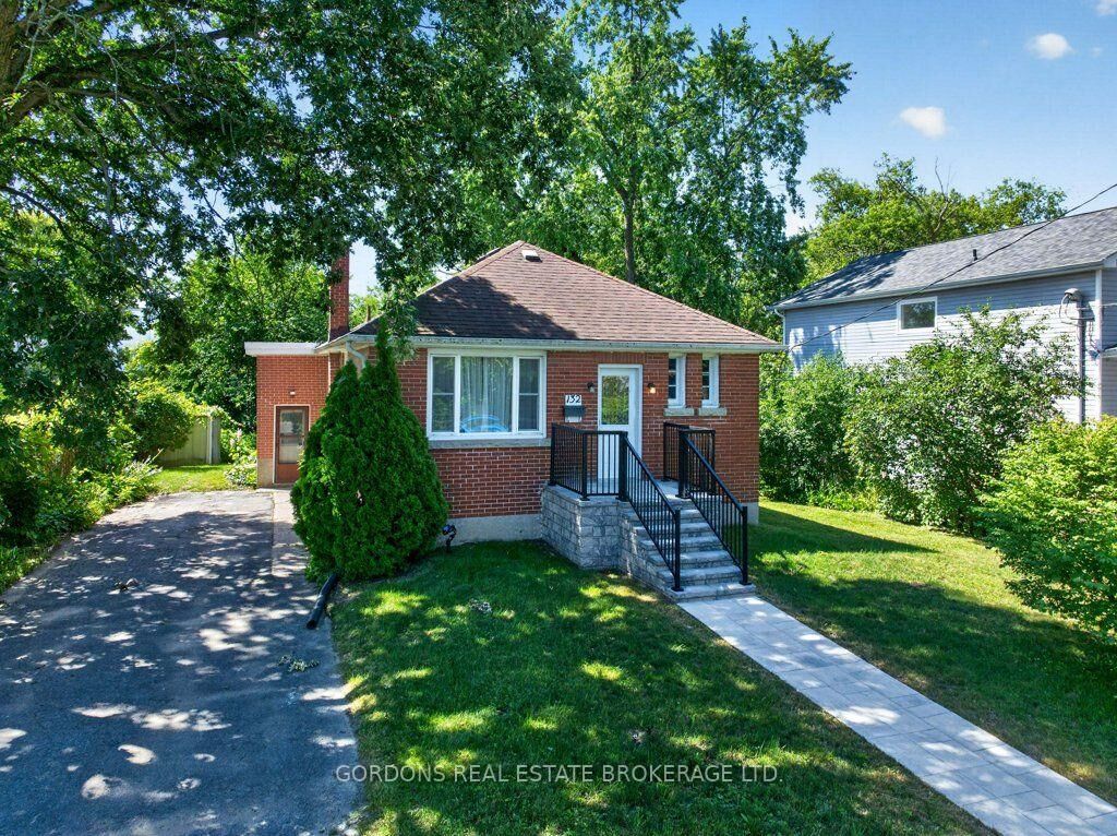 Property Photo: 132 Joseph Street ON K7K 2H7
