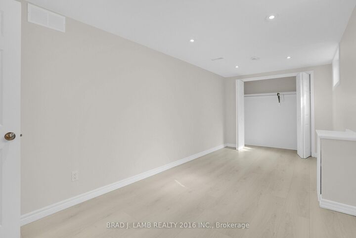Property Photo:  75 Marshall Street #Lower  ON L4N 3S9 