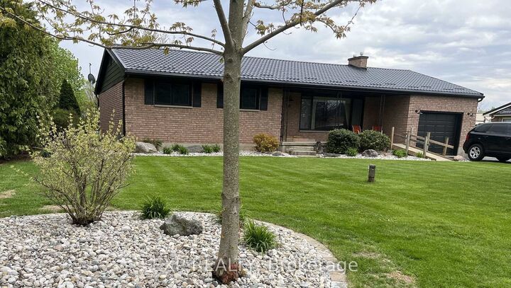 Property Photo:  120 Huron Avenue  ON N0L 1R0 