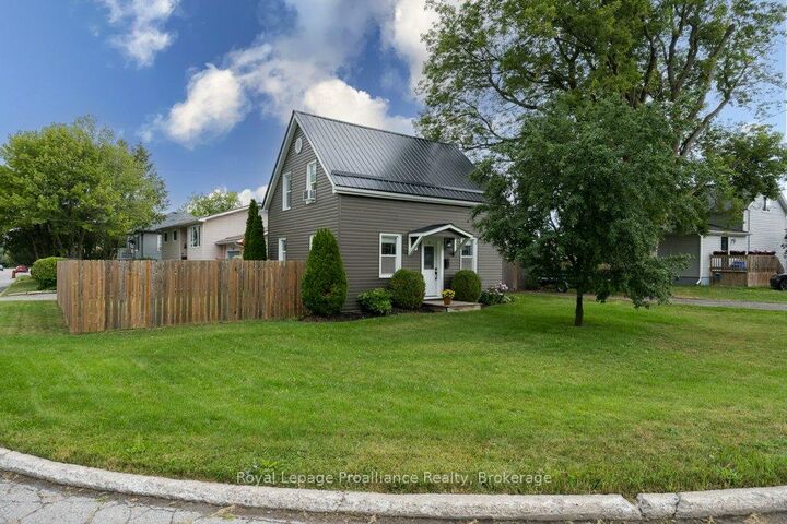 61 Pelham Street — photo 1