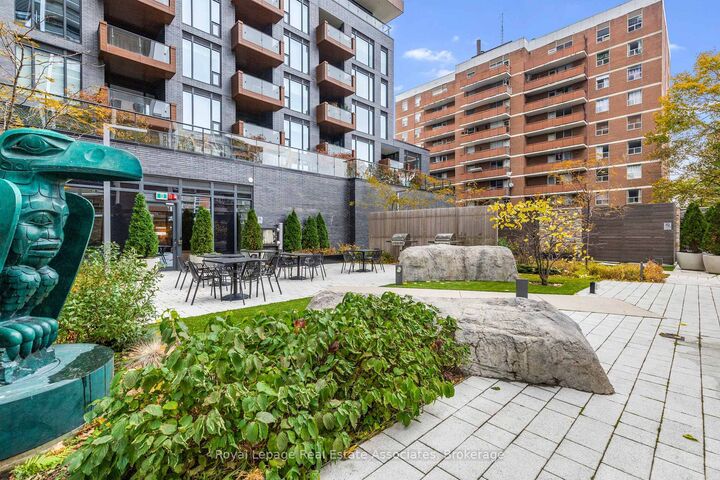 21 Park Street E 805 — photo 1