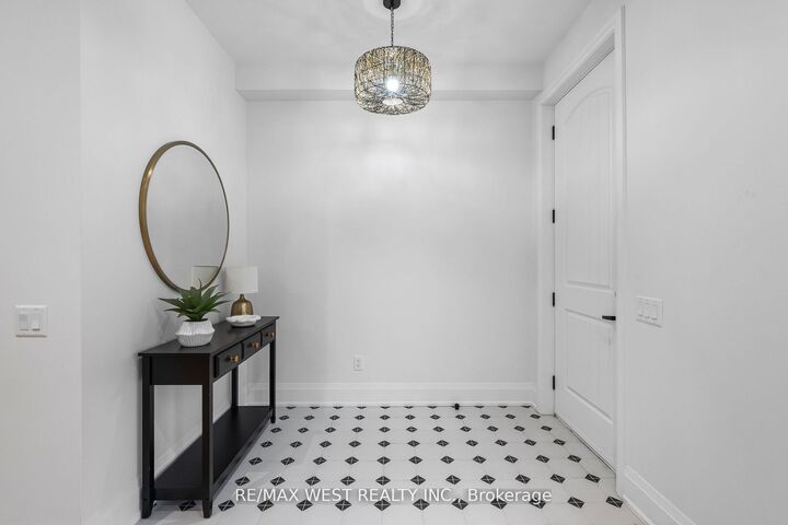 Property Photo: 64 Gwynne Avenue ON M6K 2C4