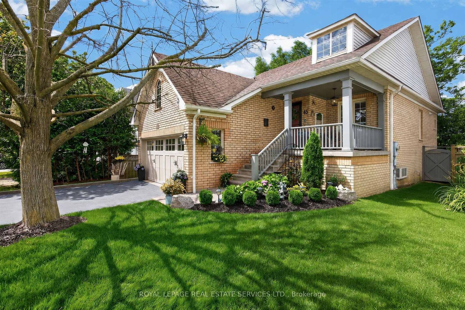 Property Photo: 45 Rosemarie Crescent ON L1M 1G6