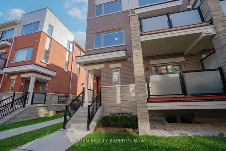 Property Photo:  240 Lagerfeld Drive 13  ON L7A 5G9 