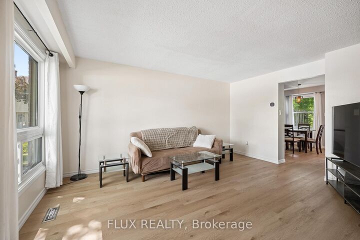 Property Photo:  165 Green Valley Drive 13  ON N2P 1K3 