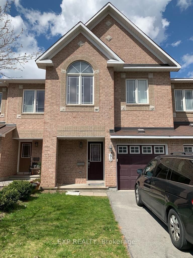 Property Photo:  90 Brady Avenue  ON K2K 0A9 