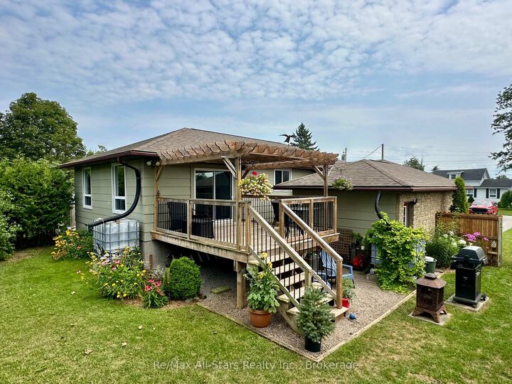 Property Photo: 59 Jane Street ON K0M 1A0