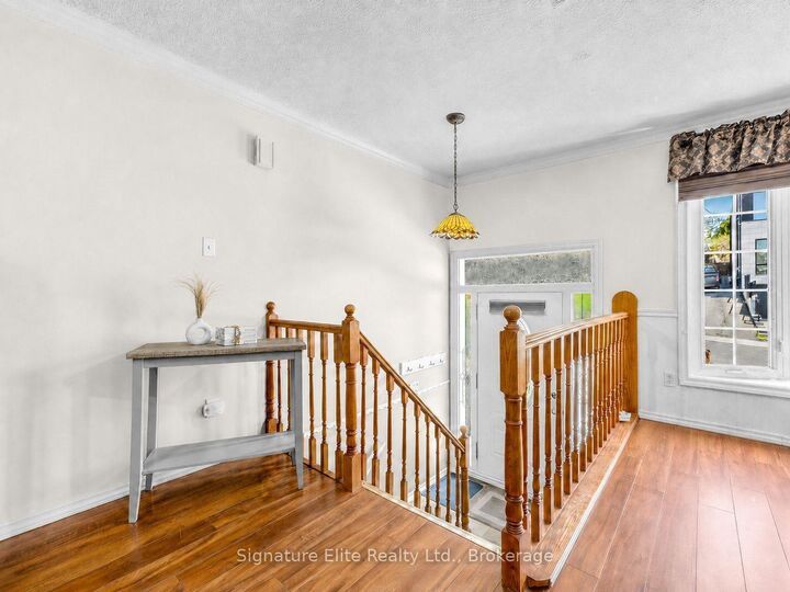 Photo de la propriété:  44 Westbourne Avenue  ON M1L 2Y4 
