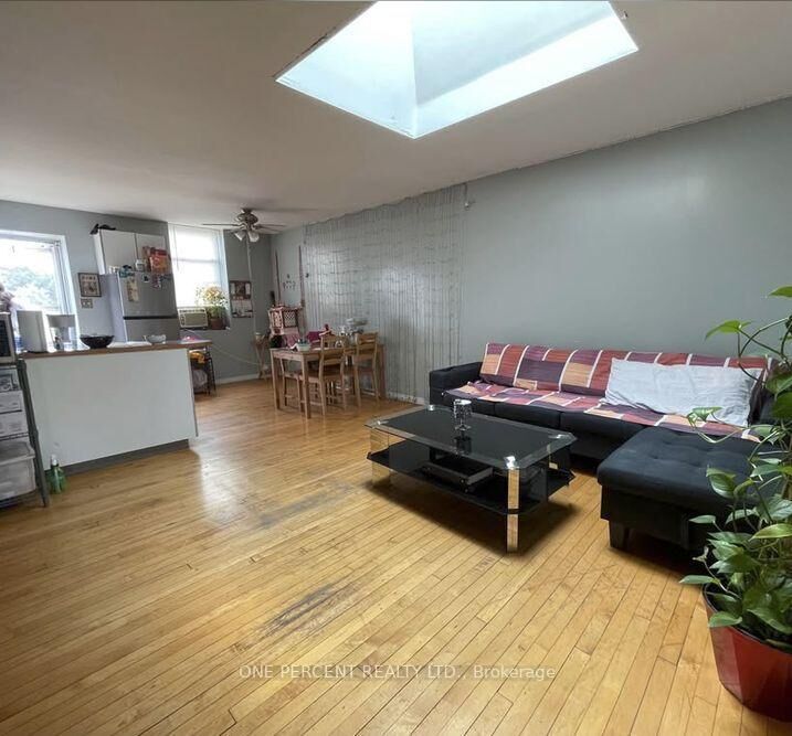 Property Photo:  546 Concession Street  ON L8V 1A9 