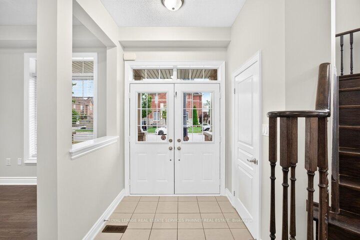 Property Photo:  222 Moody Drive  ON L4H 3Z6 