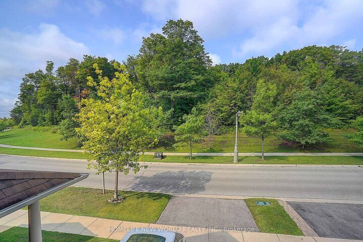 Property Photo: 160 Ken Laushway Avenue ON L4A 0S9