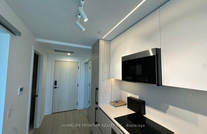 Property Photo:  699 Sheppard Avenue E 221  ON M2K 0J5 