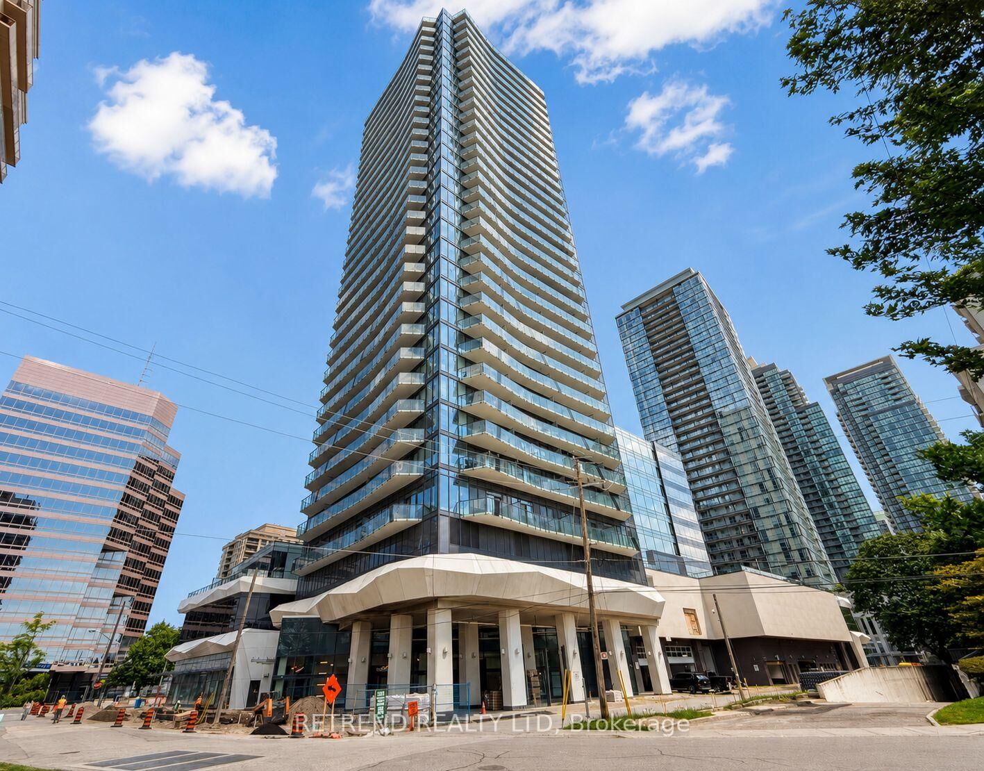 Property Photo:  15 Ellerslie Avenue 2703  ON M2N 0L7 