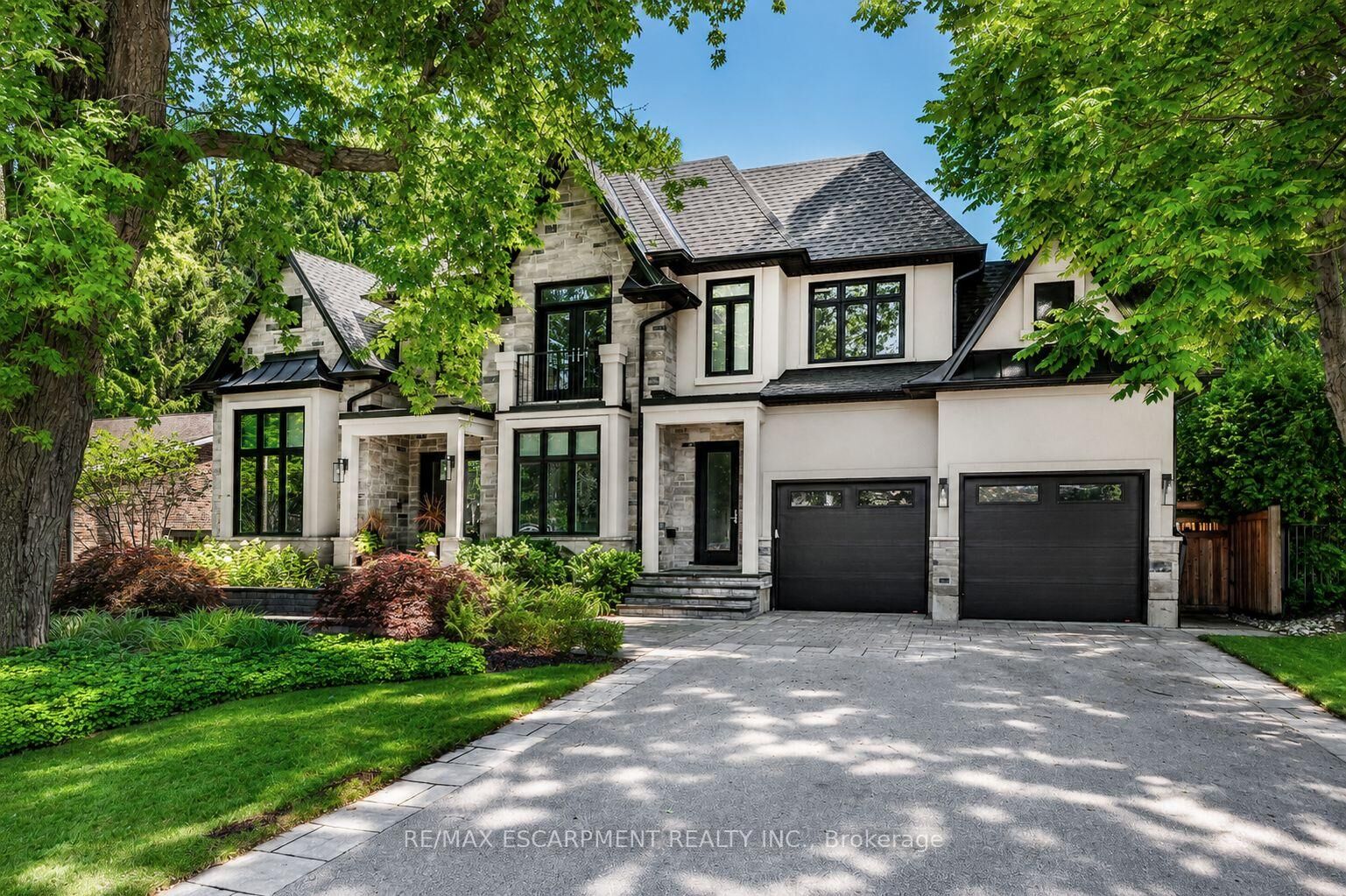 Property Photo: 71 Lloyminn Avenue ON L9G 1H4