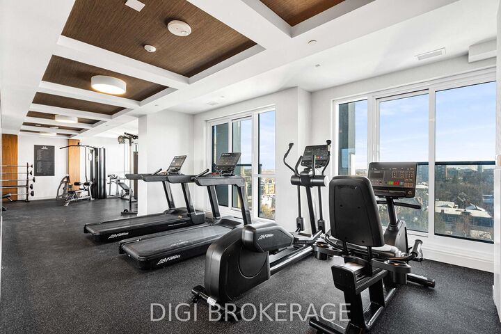 Property Photo:  560 Rideau Street 413  ON K1N 5Z8 