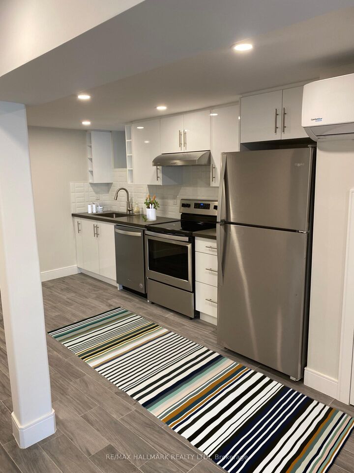 Property Photo: 14 Rosemount Avenue Lower ON M6H 2M1