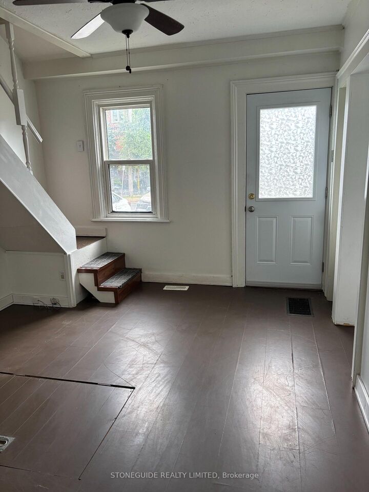 Property Photo:  510 Sherbrooke Street  ON K9J 2P3 